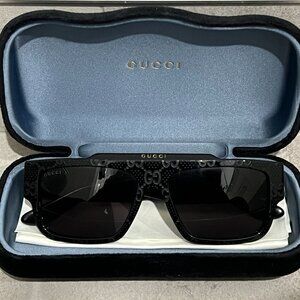 GUCCI Black GG Logo Sunglasses GG1460S